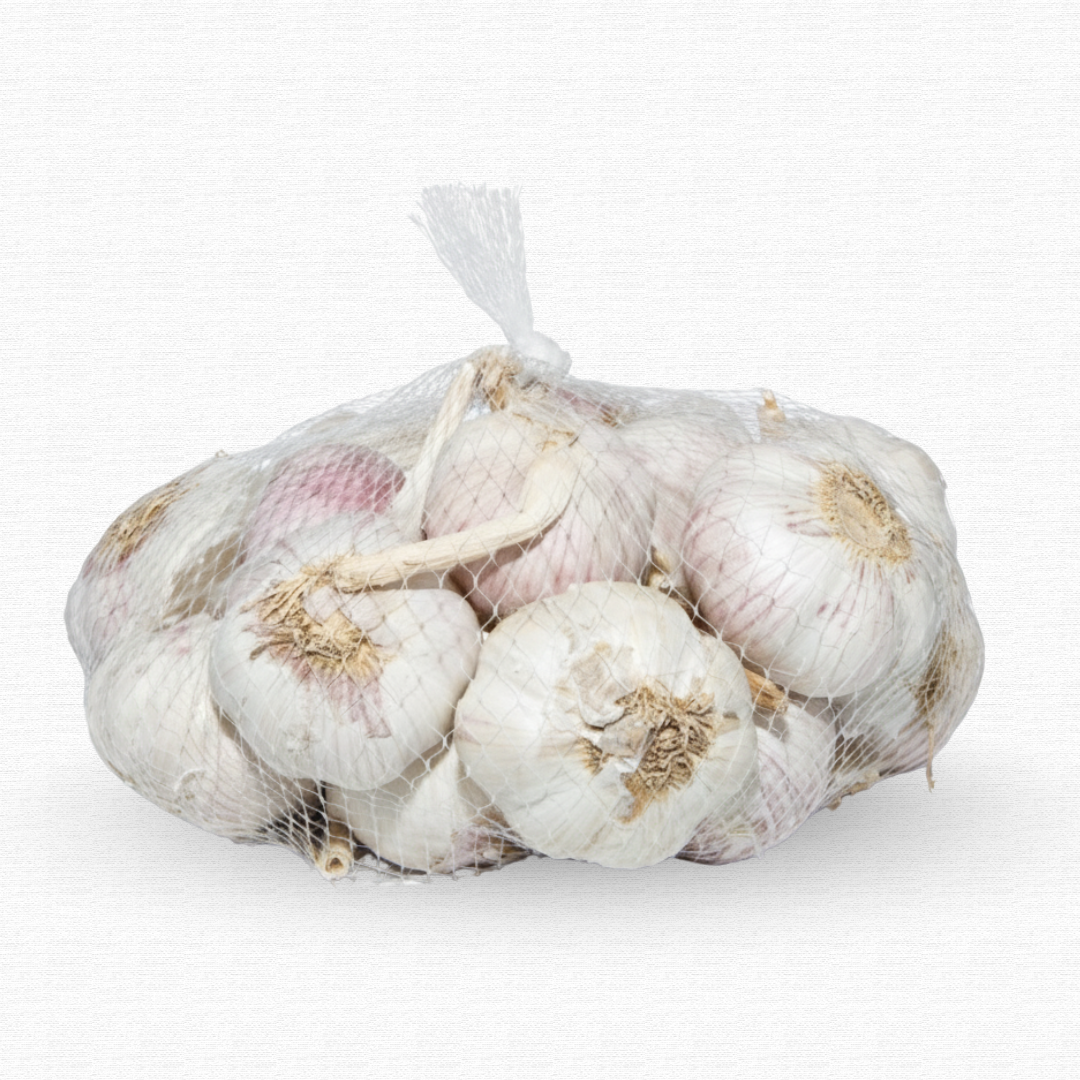 Cleaned Honam garlic for wholesale foodservice.